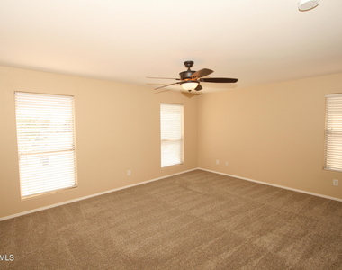 12826 W Windsor Avenue - Photo Thumbnail 10