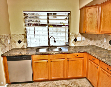 12826 W Windsor Avenue - Photo Thumbnail 3
