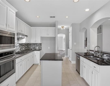 10115 Stone Harbor Way - Photo Thumbnail 20