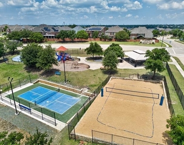 10115 Stone Harbor Way - Photo Thumbnail 10