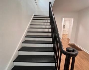 622 N Austin Street - Photo Thumbnail 9