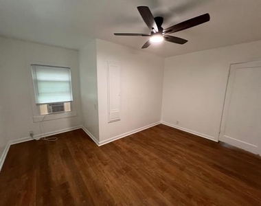 622 N Austin Street - Photo Thumbnail 15