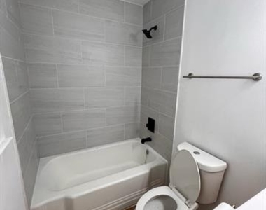622 N Austin Street - Photo Thumbnail 11