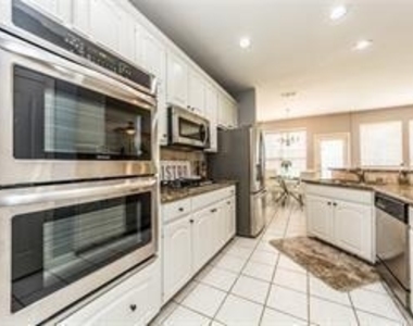 11967 Shoal Creek Drive - Photo Thumbnail 10