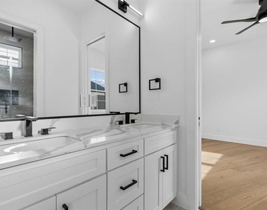 312 Carrington Drive - Photo Thumbnail 28