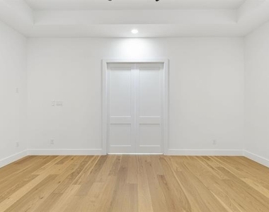 312 Carrington Drive - Photo Thumbnail 27