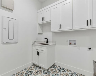 312 Carrington Drive - Photo Thumbnail 29