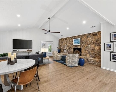9805 Airline Road - Photo Thumbnail 2