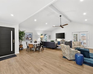 9805 Airline Road - Photo Thumbnail 1