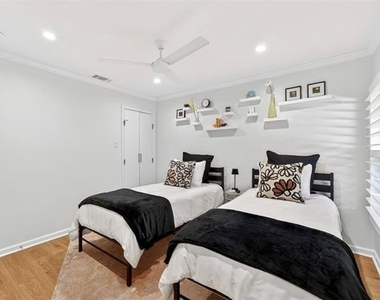 9805 Airline Road - Photo Thumbnail 15