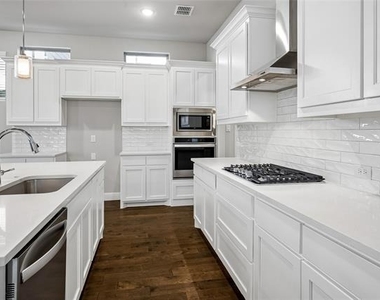 4862 Campbell Cove - Photo Thumbnail 9