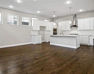 4862 Campbell Cove - Photo Thumbnail 6