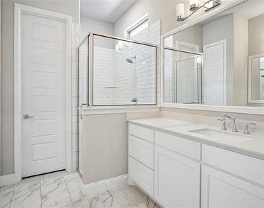 4862 Campbell Cove - Photo Thumbnail 12