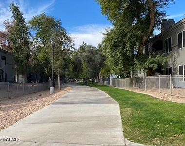 600 W Grove Parkway - Photo Thumbnail 25