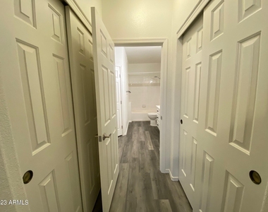 600 W Grove Parkway - Photo Thumbnail 13