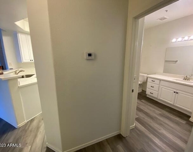 600 W Grove Parkway - Photo Thumbnail 9