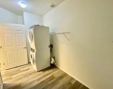 600 W Grove Parkway - Photo Thumbnail 21