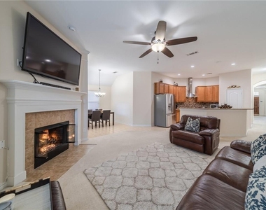 8574 Robertson Drive - Photo Thumbnail 4