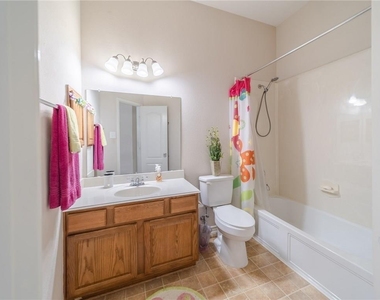 8574 Robertson Drive - Photo Thumbnail 13