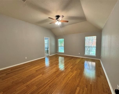 8312 Riverwalk Trail - Photo Thumbnail 7