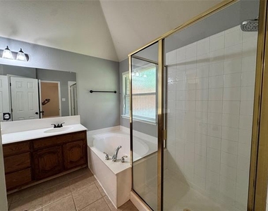 8312 Riverwalk Trail - Photo Thumbnail 9