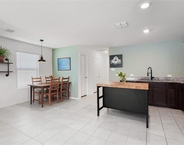 6611 Coulter Drive - Photo Thumbnail 3