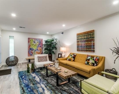 9807 Airline Road - Photo Thumbnail 4