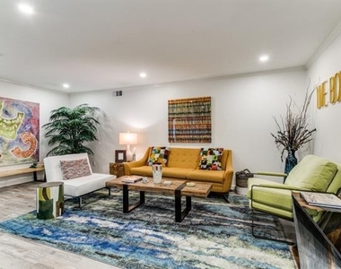 9807 Airline Road - Photo Thumbnail 5