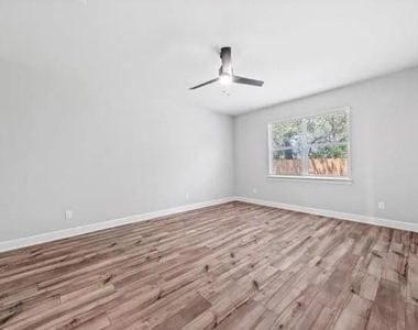 2024 Brentwood Drive - Photo Thumbnail 20