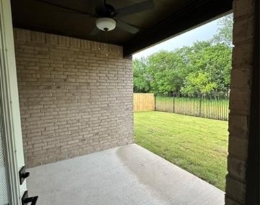 2024 Brentwood Drive - Photo Thumbnail 37