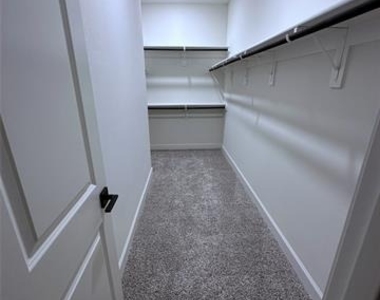 2024 Brentwood Drive - Photo Thumbnail 29