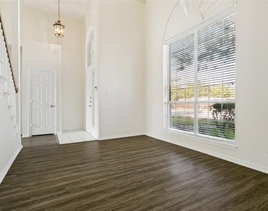 4149 Creekmeadow Drive - Photo Thumbnail 6