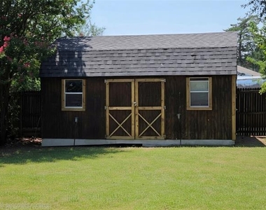 4537 Altamesa Boulevard - Photo Thumbnail 38