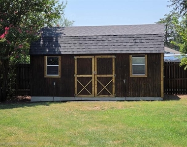 4537 Altamesa Boulevard - Photo Thumbnail 37