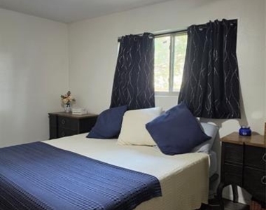 4537 Altamesa Boulevard - Photo Thumbnail 17