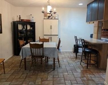 4537 Altamesa Boulevard - Photo Thumbnail 7