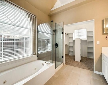 1504 Country Lane - Photo Thumbnail 19