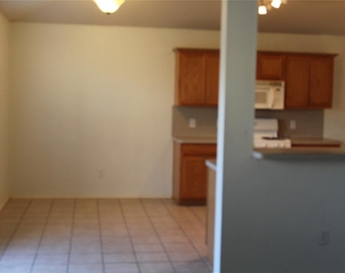 508 Quartz Street - Photo Thumbnail 2