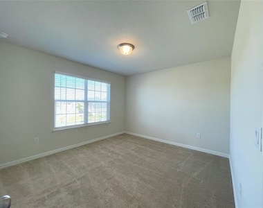 1805 Nelson Street - Photo Thumbnail 32