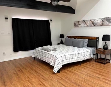 700 Burnwood Drive - Photo Thumbnail 17