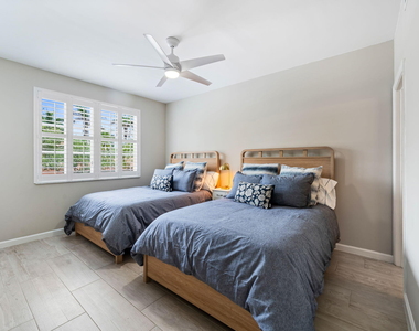 11789 Saint Andrews Place - Photo Thumbnail 15