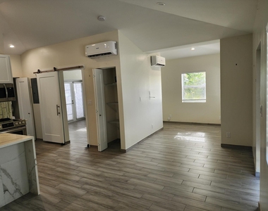 315 Sw 7th Street - Photo Thumbnail 4