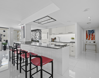 5280 N Ocean Drive - Photo Thumbnail 5