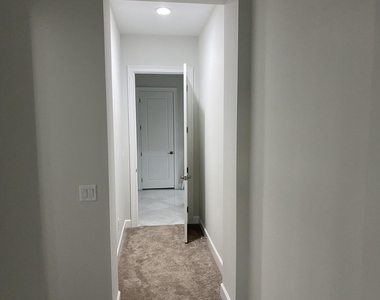4685 Estates Circle - Photo Thumbnail 34