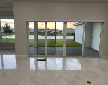 4685 Estates Circle - Photo Thumbnail 4