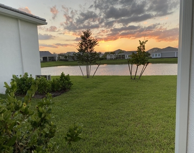 4685 Estates Circle - Photo Thumbnail 17