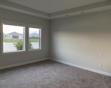 4685 Estates Circle - Photo Thumbnail 33