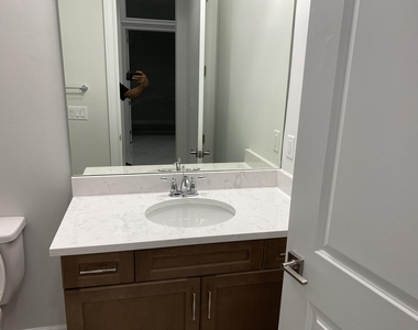 4685 Estates Circle - Photo Thumbnail 37