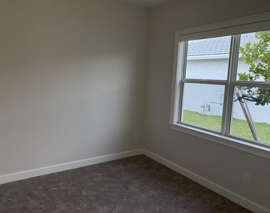 4685 Estates Circle - Photo Thumbnail 31