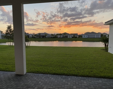 4685 Estates Circle - Photo Thumbnail 13